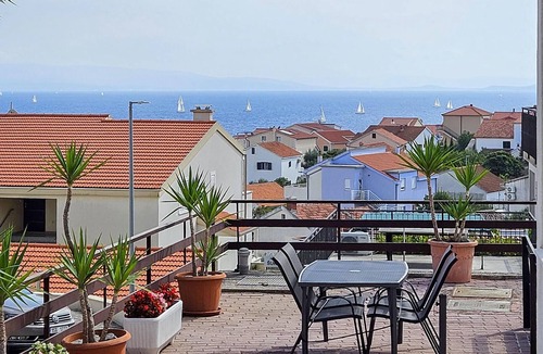 Businci Apartment | Pet friendly apartment in Okrug Gornji