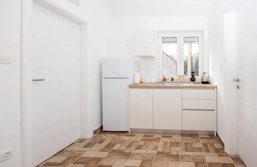 Imotski Apartment | Pet friendly apartment in Imotski with WiFi