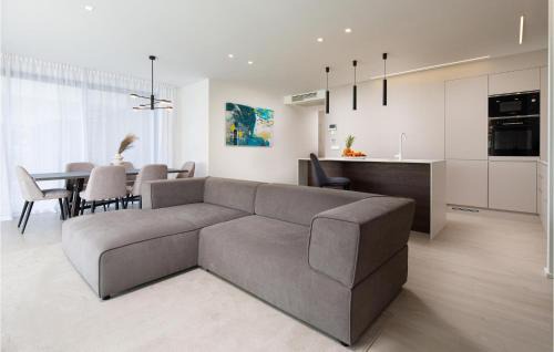 Zidarici Apartment | Pet Friendly Apartment In Malinska With Wifi