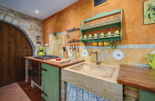Butkovici House | Pet friendly home in Svetvincenat