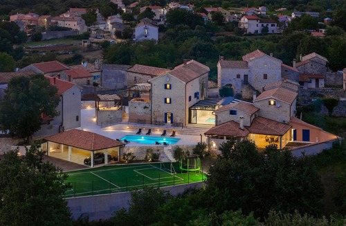 Rezanci House | Pet friendly home in Svetvincenat with sauna