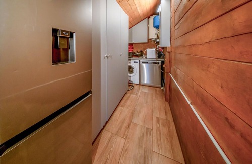 Jastrebarsko House | Pet friendly home in Brebrovac with WiFi