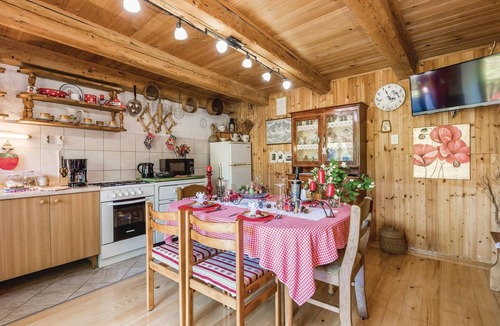 Lic House | Pet friendly home in Lic