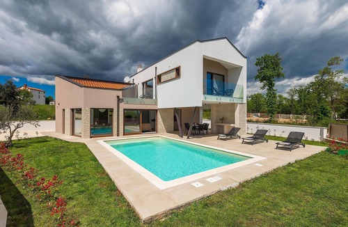 Peruski House | Pet friendly home in Marcana