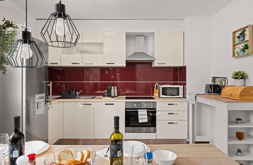 Zbandaj House | Pet friendly home in Radmani