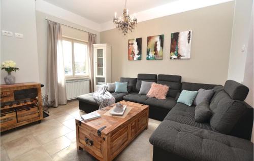 Tomaj House | Pet Friendly Home In Sezana With Sauna