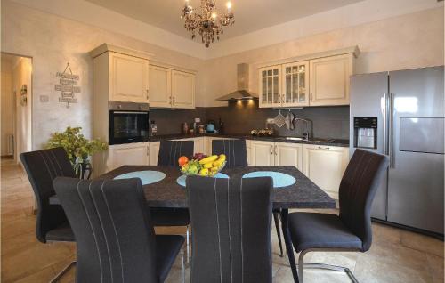 Tomaj House | Pet Friendly Home In Sezana With Sauna