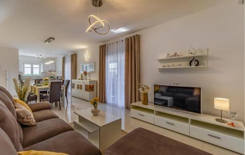 Skatari House | Pet Friendly Home In Skatari