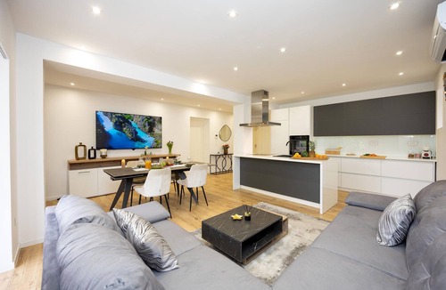 Kamen House | Pet friendly home in Split