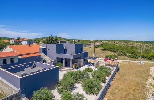 Benkovac House | Pet friendly home in Zagrad