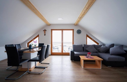 Senturska Gora Apartment | PJ Apartments & Wellness - Hot Tub & Sauna - Free Parking