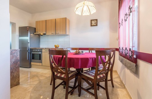 Solin Apartment | Plautila Suite - aqua haven with pool, sauna & BBQ