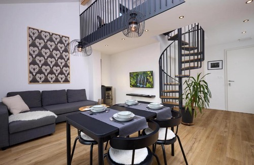 Catrnja Apartment | Plitvice Nest - 2 Bedrooms & 2 Bathrooms Gallery Apartment