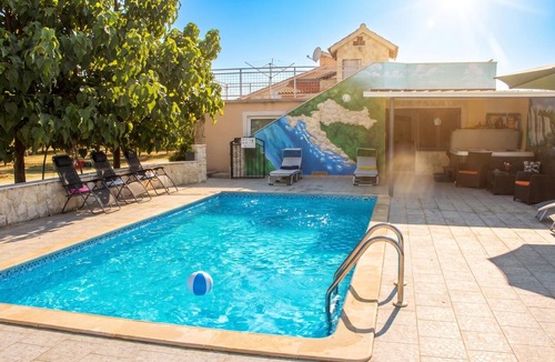 Cista Velika House | Pool & Jacuzzi Home NadaLina, Pirovac, Croatia