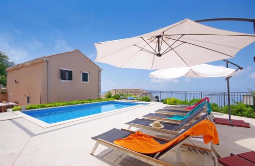 Brsecine Villa | Pool Villa Dia/w Sauna & Jacuzzi near Dubrovnik