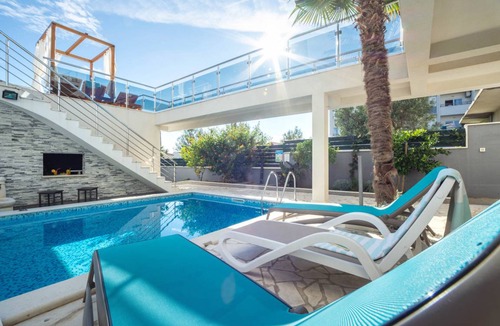Kastel Stafilic House | Poolincluded - Villa Santa Maria