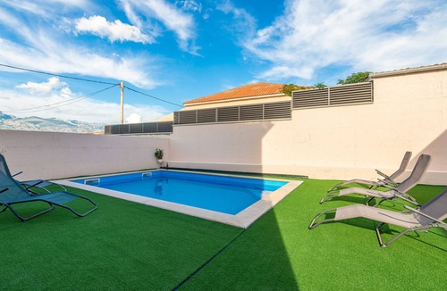 Razanac House | Poolincluded - Villa Velebita