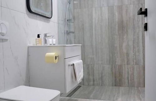 Tisina Hotel | Posestvo Gjerkeš