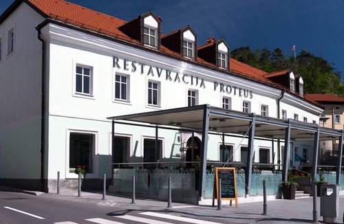 Postojna House | Postojna Cave Rooms & Apartments Proteus
