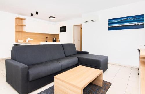 Seca Apartment | Premium Levant Marina Apartments with Sea View by Locap Group