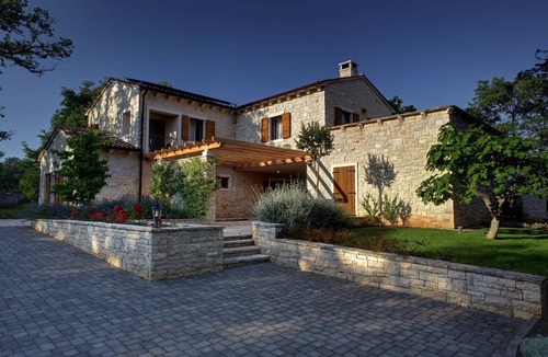 Karigador Villa | Privacy 5* Villa with 9.000m2 Garden, In-Villa Massage, Bikes, 300m to the Beach