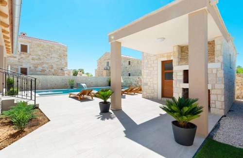 Privlaka Villa | Privlaka Modern Villa for 8