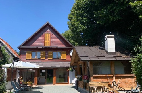 Mrkopalj Villa | Prostrana Planinska Kuća s Dodatnim Sadržajima, U Blizini Sanjkališta, S Wellnessom
