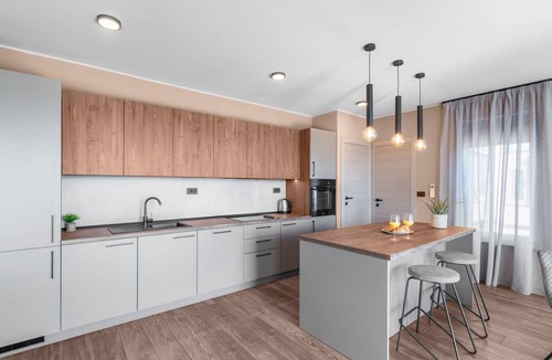 Karigador Apartment | Quercus Village APP 2 mit jacuzzi by Interhome