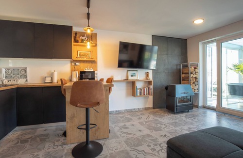 Aljmas House | Relax by the Danube with pool, wellness and unforgettable sunsets