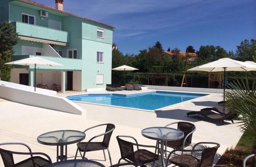 Pomer Apartment | Residence Beni 6 with large heated pool