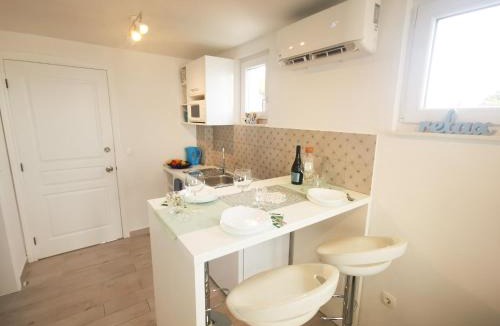 Tucepi Apartment | Rita Apartments - Sea-view apartment 2plus1