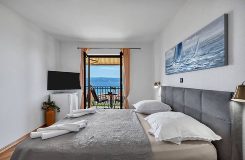 Duce Bed & Breakfast | Room in Duće with Seaview, Balcony, Air condition, WIFI (79-3)