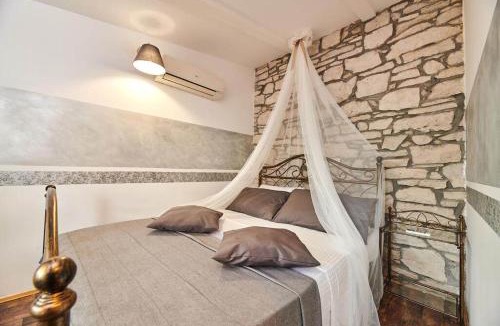 Momjan House | Rooms Konoba Pjero