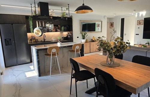 Nova Gorica Apartment | Rozna Retreat Nova Gorica