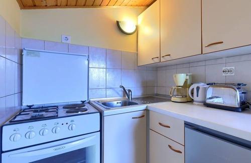 Valdebek Apartment | Ruža 2 by Interhome