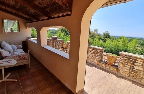 Strpacici House | Ruhiggelegene Villa mit eigenem Tennisplatz und Pool für Ausflüge in die Umgebu by Interhome