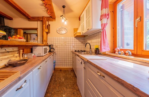 Municipality of Gracac House | Rural home in nature with jacuzzi, sauna and entertainment amenities