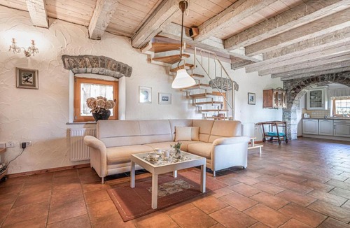Fijeroga Villa | Rustic Villa Lavanda - Pool & Garden - Happy Rentals