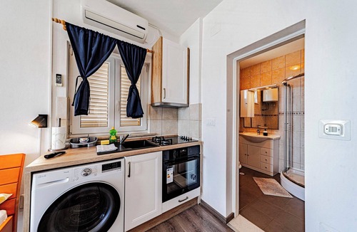 Cove Tri Zala (Zrnovo) Apartment | S 1 - studio just 50m from the beach with sea view