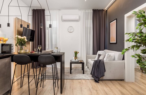 Rijeka Apartment | Saint Vitus Apartments with balcony