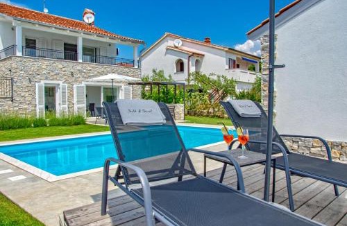 Kornic Villa | Salt & Sand Villa with a view