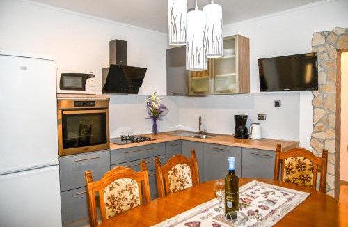 Supetarska Draga Apartment | Sandra
