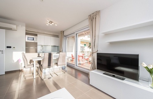Novalja Apartment | Sargas Suite 6 with city view
