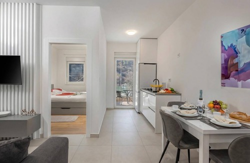 Plomin Apartment | Sea-View Balcony Apt Lady Laura, Plomin, Croatia