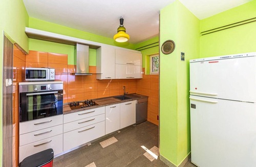 Businci House | Seafront Holiday Home