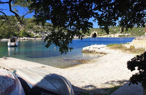 Cove Rogacic House | Seaside holiday house Cove Rogačić (Vis) (K-8889)