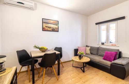 Dugi Rat Apartment | Seaview Apartman