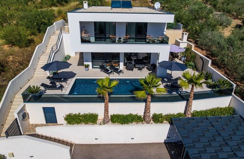 Posedarje Villa | Seaview villa S. with pool