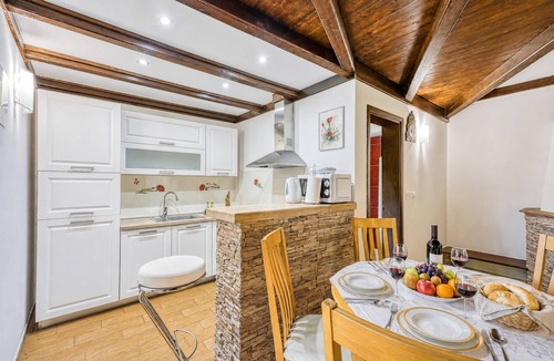 Karlovac House | Secluded Pool House Kupa/w Sauna & Jacuzzi, Banska Selnica, Croatia