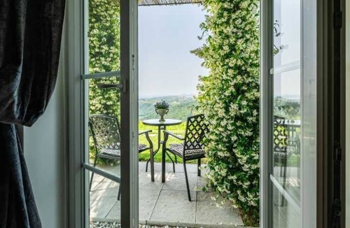 Brda Villa | Secluded Vineyard Estate With Panoramic Views